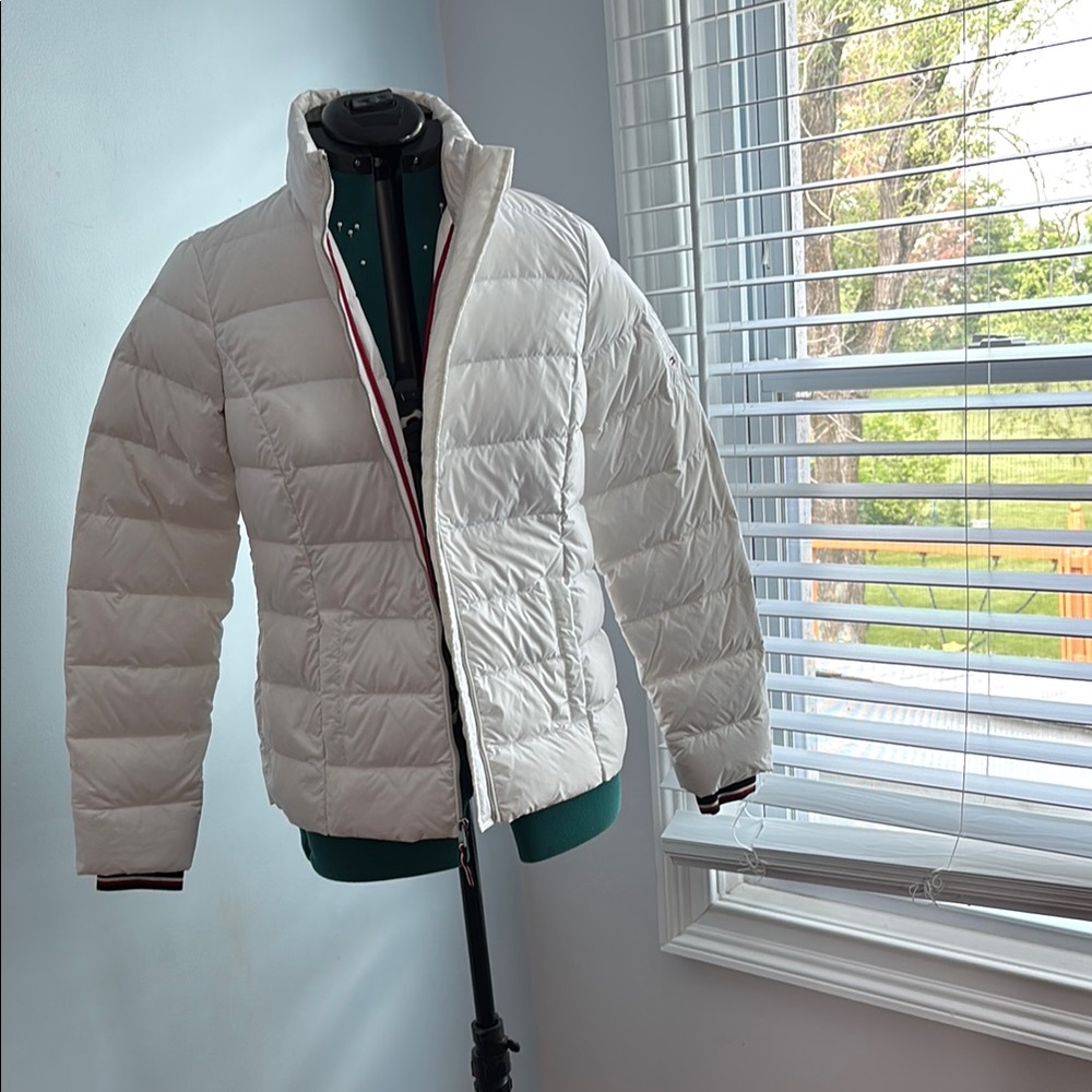 Tommy Hilfiger White Puffer Jacket Quilted Design High Collar